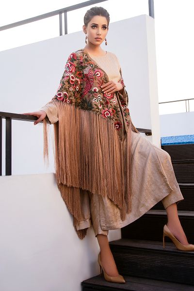 Picture of Silk Cape with Silk Thread Tussles